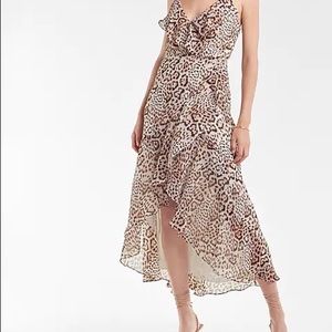 Dress with leopard print